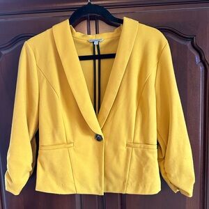 Mustard yellow blazer